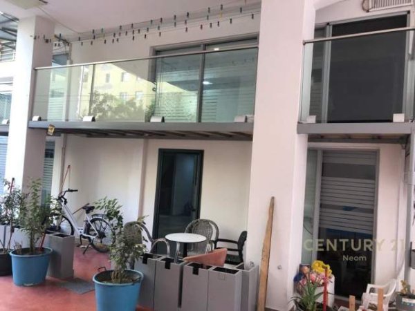 Tirane, shitet apartament duplex 3+1 Kati 0, 150 m² 120.000 Euro (misto mame)
