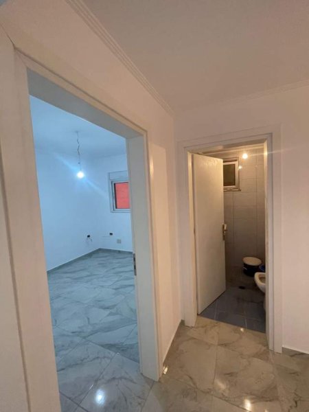 Tirane, shitet apartament 3+1+BLK Kati 2, 100 m² 95.000 Euro (fier)