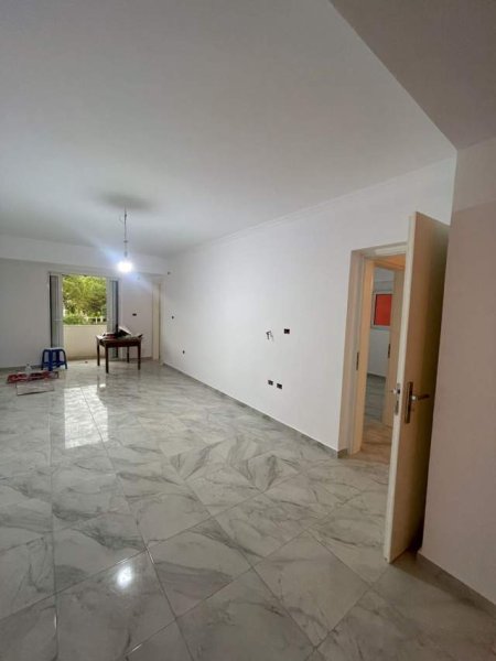 Tirane, shitet apartament 3+1+BLK Kati 2, 100 m² 95.000 Euro (fier)