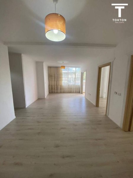 Tirane, shitet apartament Kati 2, 82 m² 88.000 Euro