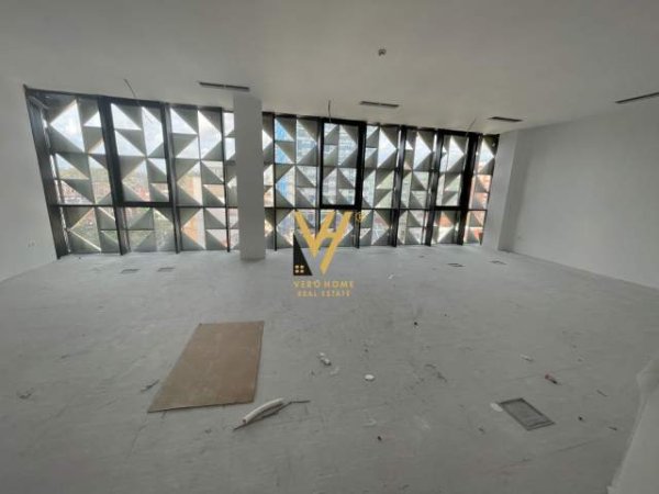 Tirane, shitet ambjent biznesi Kati 5, 97 m² 600.000 Euro (blloku)