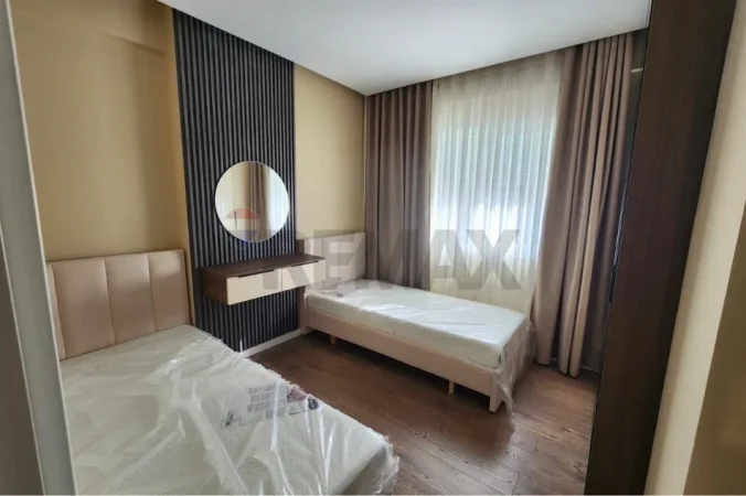 Xhamllik, Apartament 2+1 per Qira - 800 Euro