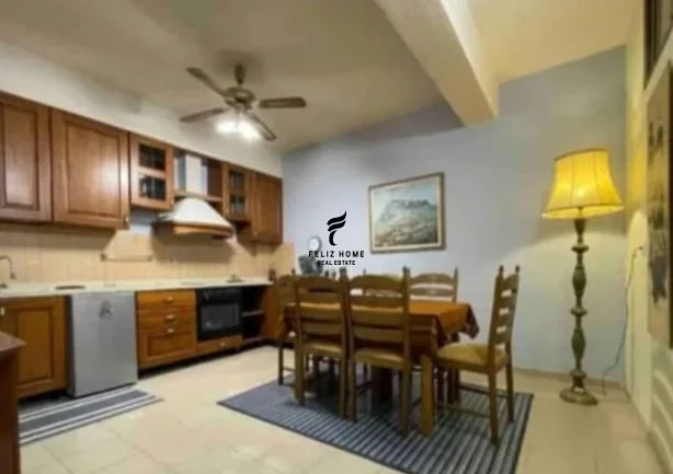 Tirane, jepet me qera apartament 2+1 Kati 3, 86 m² 550 € (STACIONI TRENIT)