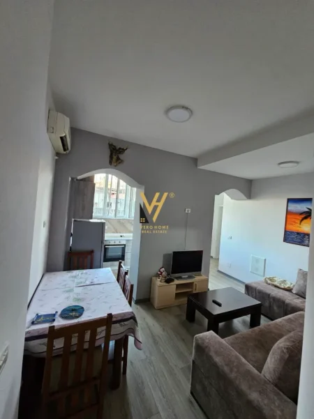 Tirane, jepet me qera apartament 1+1+Ballkon Kati 1, 50 m² 420 € (SELVIA)