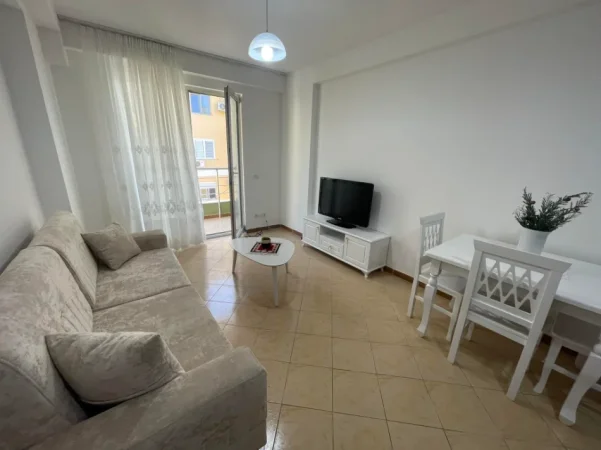 Durres, jepet me qera apartament 1+1 , 48 m² 400 € 