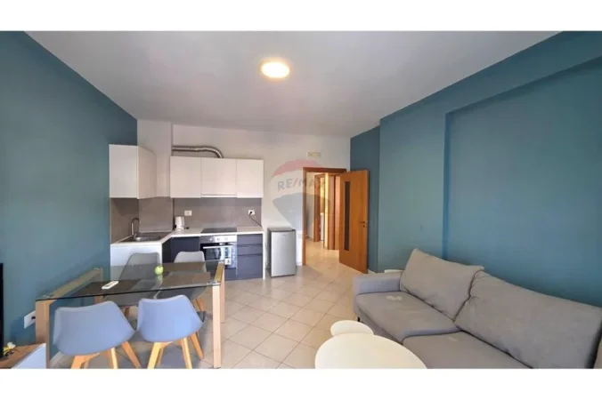 Vlore - Lungomare, shitet apartament 1+1+Ballkon Kati 6, 70 m² 163.000 € (Rruga Cameria pas Hotel Chic, Vlore)