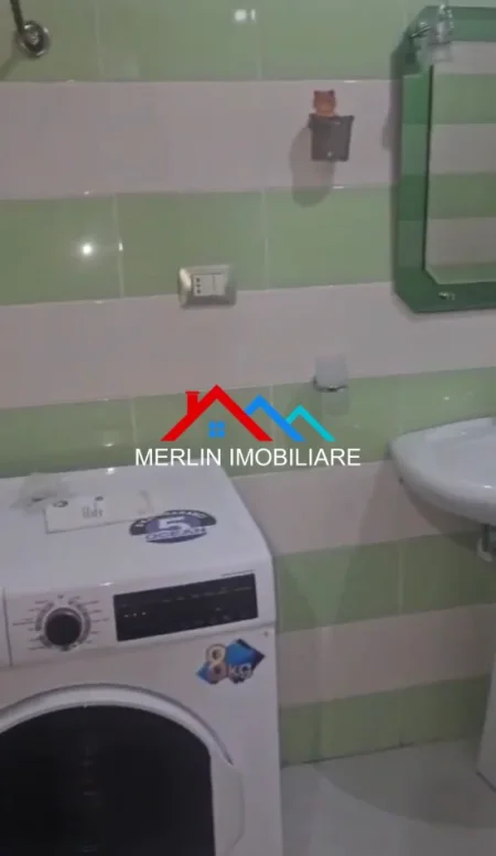 Tirane, jepet me qera apartament 2+1+Ballkon Kati 2, 115 m²  475€ (RRUGA 3 DESHMORET,YZBERISHT)
