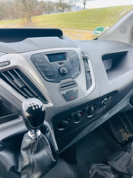 Tirane, shes van | minibus Ford Connect Nafte, gri metalizato manuale Kondicioner 154.000 km 11.500 €