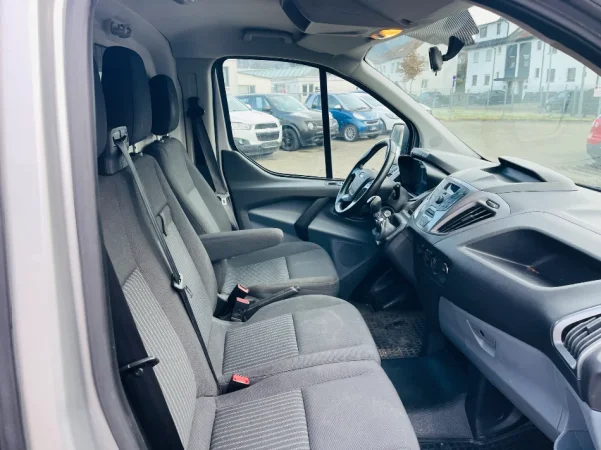 Tirane, shes van | minibus Ford Connect Nafte, gri metalizato manuale Kondicioner 154.000 km 11.500 €