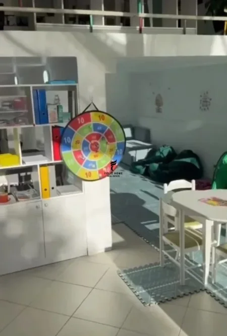 Tirane, jepet me qera dyqan Kati 1, 105 m² 600 € (ALI DEMI)