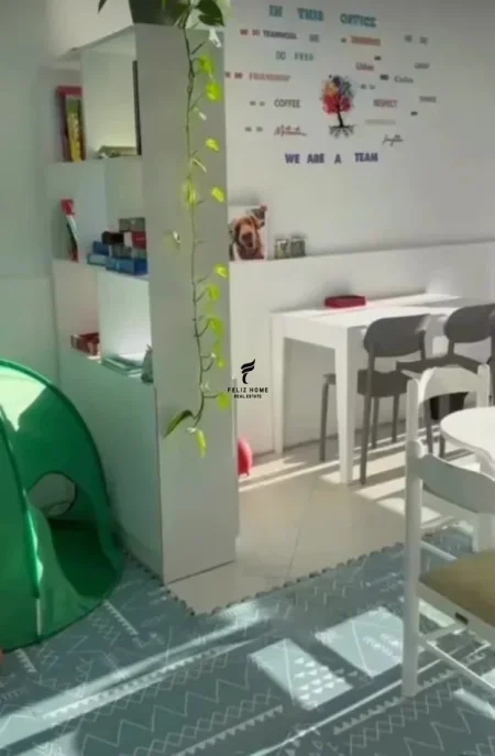 Tirane, jepet me qera dyqan Kati 1, 105 m² 600 € (ALI DEMI)