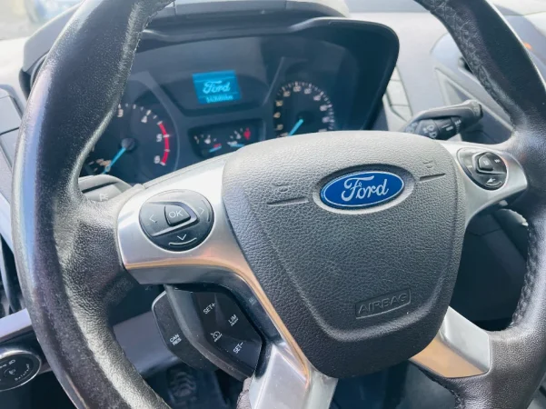 Shqiperi, shes minivan | minibus Ford Connect Nafte, gri metalizato manuale Kondicioner 154.000 km 11.500 €