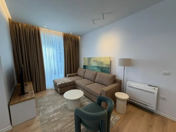 Tirane, jepet me qera apartament 1+1 Kati 2, 60 m² (KOMUNA E PARISIT)