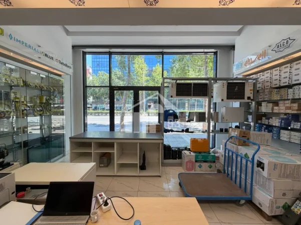Tirane, shitet ambjent biznesi , 772 m² 1.575.000 € (RRUGA “DRITAN HOXHA”)