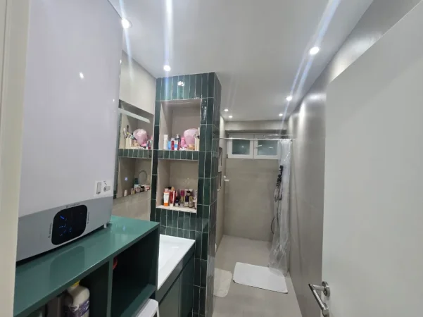 Tirane, shitet apartament 2+1 Kati 2, 76 m² 189 mln lekë (Arkitekt Kasemi, Brryl)
