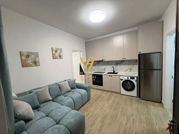 Tirane, jepet me qera apartament 1+1+Ballkon Kati 1, 50 m² 470 € (5 MAJI)