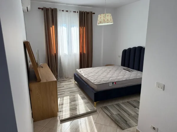Tirane, jepet me qera apartament 2+1 Kati 7, 100 m² 650 € (Stacioni i Trenit)
