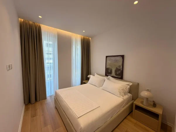 Tirane, jepet me qera apartament 1+1 Kati 6, (KOMUNA E PARISIT)