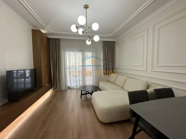 Tirane, jepet me qera apartament 2+1 Kati 4, 121 m² 1.500 € (Kompleksi Delijorgji)