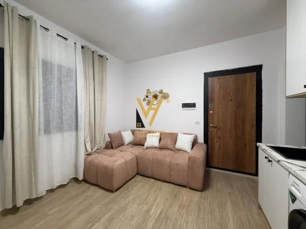 Tirane, jepet me qera apartament 1+1+Ballkon Kati 1, 49 m² 470 € (5 MAJI)