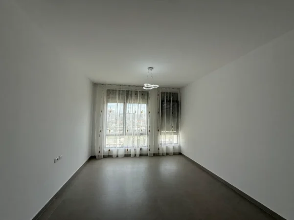 Tirane, jepet me qera apartament 1+1 Kati 5, 75 m² 450 € (ISH DOGANA)