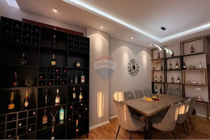 Tirane, shitet apartament 2+1 Kati 5, 107 m² 300.000 € (FRESKU)