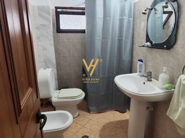 Tirane, shitet apartament 1+1+Ballkon Kati 5, 53 m² 85.000 € (SHKOLLA E BASHKUAR)