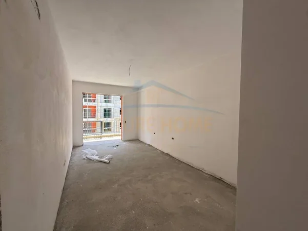 Tirane, shitet apartament 2+1+Ballkon Kati 5, 126 m² 158.000 € (Paskuqan)