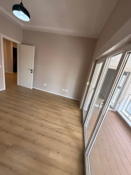Apartament 2+1 Ne Shitje Xhamllik (ID R2003) Tirane