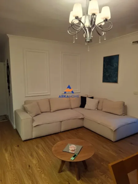 Tirane, shitet apartament 2+1+Ballkon Kati 4, 85 m² 165.000 € 