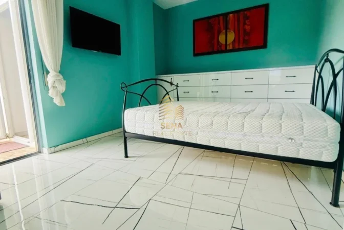 Tirane, jepet me qera apartament 2+1+Aneks+Ballkon Kati 4, 137 m² 1.200 € (Liqeni i Thate)