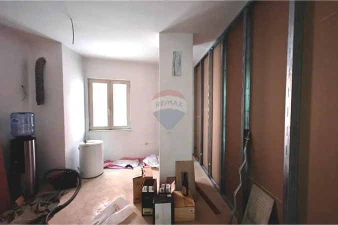 Tirane, shitet apartament 1+1 Kati 5, 69 m² 96.600 € (FRESKU)