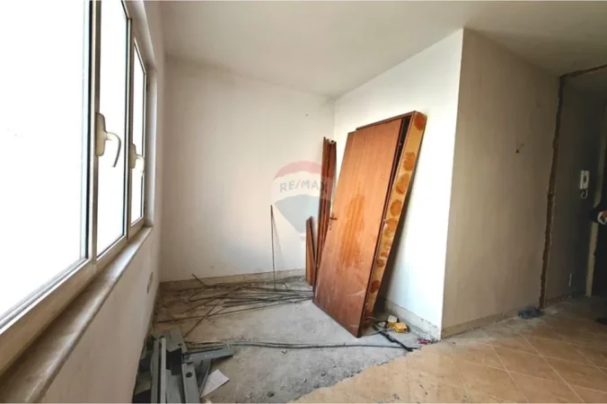 Tirane, shitet apartament 1+1 Kati 5, 69 m² 96.600 € (FRESKU)