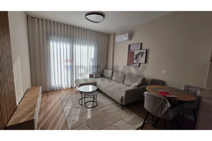 Tirane, jepet me qera apartament 1+1+Ballkon , 63 m² 740 € (Liqeni i Thate)