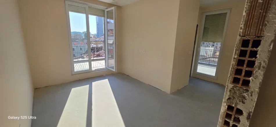 Tirane, shitet apartament+verande | Penthouse 2+1+Aneks+Ballkon Kati 4, 143 m² 277.000 €