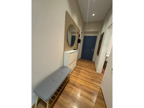 Tirane, jepet me qera apartament 2+1 Kati 1, 85 m² 1.150 € (BLLOK , Prane Juvenilja)