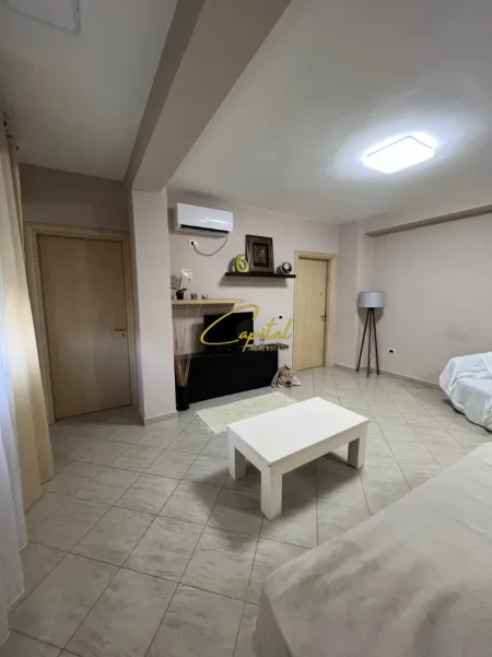 Tirane, jepet me qera apartament 2+1 Kati 3, 70 m² 650 € (SHESHI WILLSON)