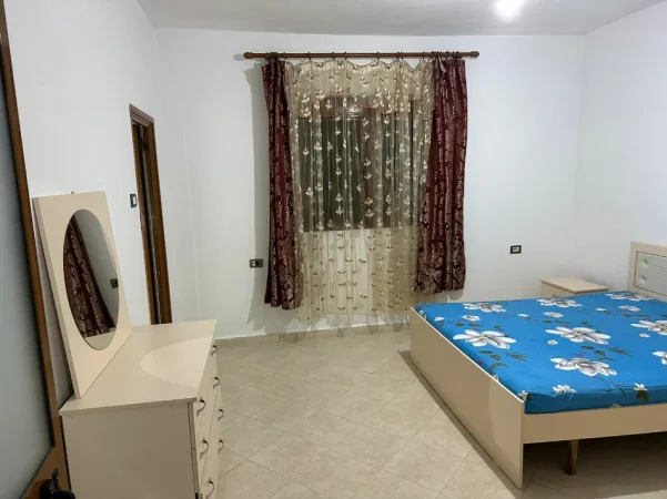 Tirane, jepet me qera apartament 1+1 Kati 1, 350 € 