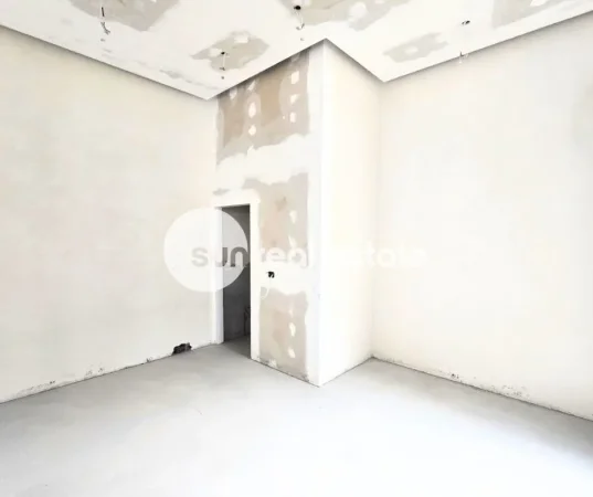 Shkoder, jepet me qera ambjent biznesi Kati 1, 290 m² 1.500 € (QENDER)