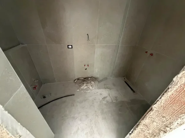 Tirane, shitet apartament 1+1 Kati 5, 57 m² 77.000 € (univers city)