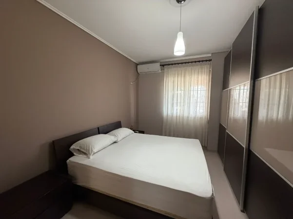 Tirane, shitet apartament 2+1+Aneks+Ballkon Kati 5, 119 m² 210.000 € (Tregu Elektrik)