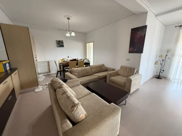 Tirane, shitet apartament 2+1+Aneks+Ballkon Kati 5, 119 m² 210.000 € (Tregu Elektrik)
