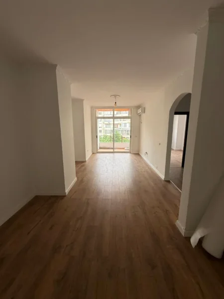 Tirane, shitet apartament 2+1 Kati 3, 91 m² 145.000 € (Astiri)