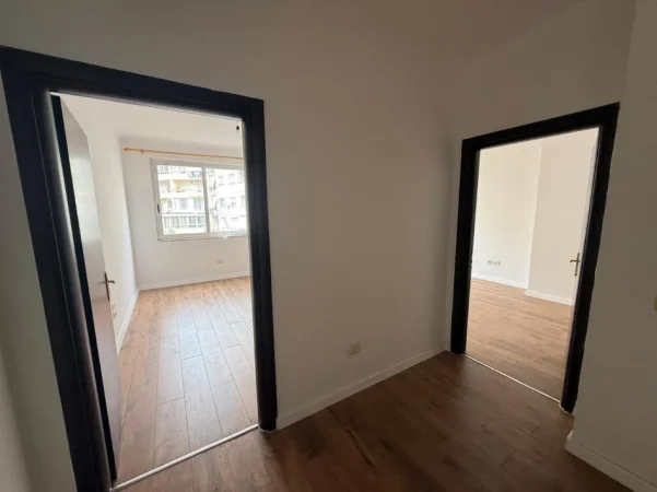 Tirane, shitet apartament 2+1 Kati 3, 91 m² 145.000 € (Astiri)