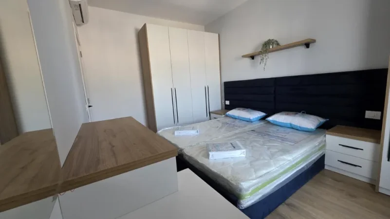 Tirane, jepet me qera apartament 1+1 Kati 8, 61 m² 550 € (5 Maji)