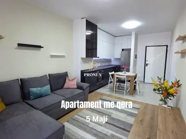 Tirane, jepet me qera apartament 1+1 Kati 8, 61 m² 550 € (5 Maji)