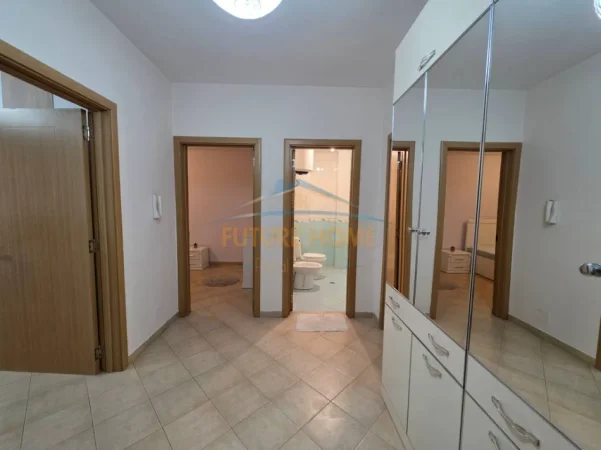 Tirane, jepet me qera apartament 2+1+Ballkon Kati 1, 100 m² 475 € (VILA L)