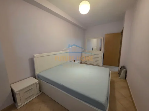 Tirane, jepet me qera apartament 2+1+Ballkon Kati 1, 100 m² 475 € (VILA L)