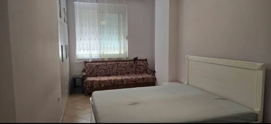 Tirane, jepet me qera apartament 2+1 Kati 1, 100 m² 450 € (ASTIR)