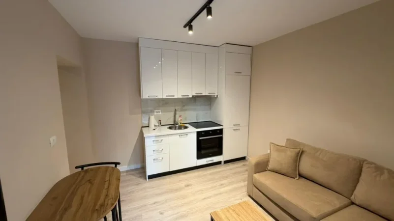 Tirane, jepet me qera apartament 1+1 Kati 1, 80 m² (OXHAKU(530581012-31))